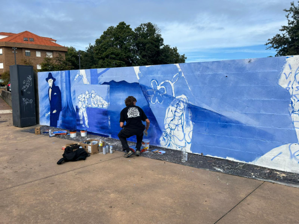 Entrevista al artista Pedro Gonzalo, Beis, junto a Helena de Vigo desde los Muros Entrevista al artista Pedro Gonzalo, Beis, junto a Helena de Vigo desde los Muros