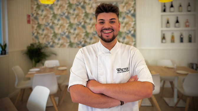 SER EMPRESARIOS | Luis Llobregat presenta su propuesta culinaria en los estudios de Radio Elda SER. SER EMPRESARIOS | Luis Llobregat presenta su propuesta culinaria en los estudios de Radio Elda SER.