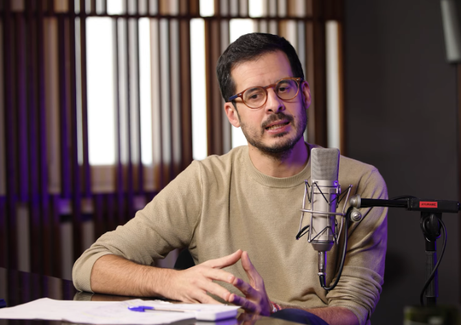 La pregunta que José Luis Sastre no sabe responder ante el auge global de la ultraderecha: "¿Hay alguna opción política?"