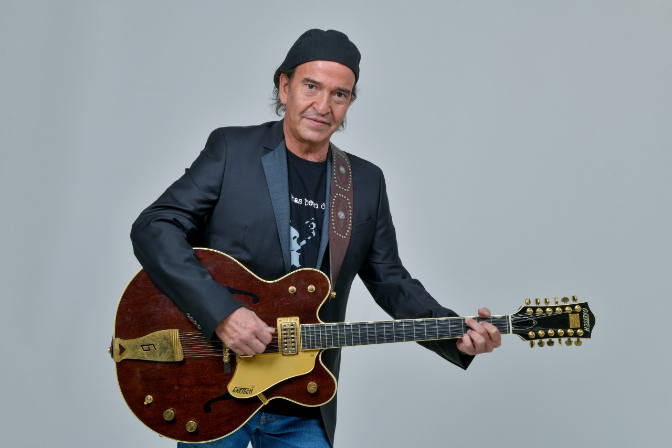 Entrevista a Álvaro Urquijo, 'Los Secretos' (30 de noviembre) Entrevista a Álvaro Urquijo, 'Los Secretos' (30 de noviembre)