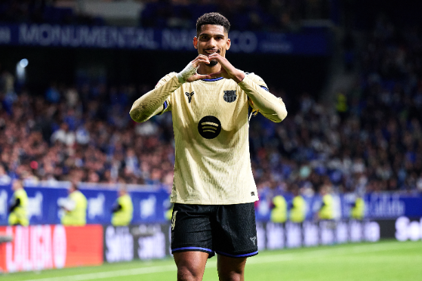 "Ens eduquen des de petits per ocultar el dolor i el plor, calen més espais de seguretat i no tants silencis emocionals" "Ens eduquen des de petits per ocultar el dolor i el plor, calen més espais de seguretat i no tants silencis emocionals"