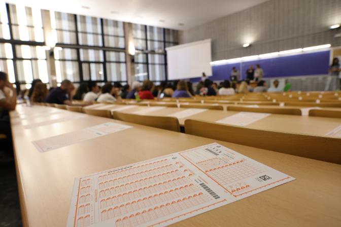 Medio centenar de interinos de Jaén se encuentran “en un limbo” por la falta de aplicación de “la ley estrella” de función pública de la Junta Medio centenar de interinos de Jaén se encuentran “en un limbo” por la falta de aplicación de “la ley estrella” de función pública de la Junta