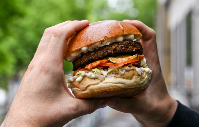Dijous paella, amb Josep Lluís Penadès: L'origen de les hamburgueses Dijous paella, amb Josep Lluís Penadès: L'origen de les hamburgueses