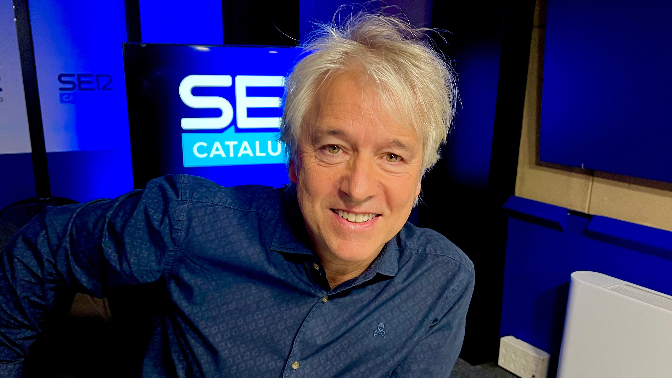 Accions, Bons i el conte de l'hostaler amb Edu Fossas Accions, Bons i el conte de l'hostaler amb Edu Fossas