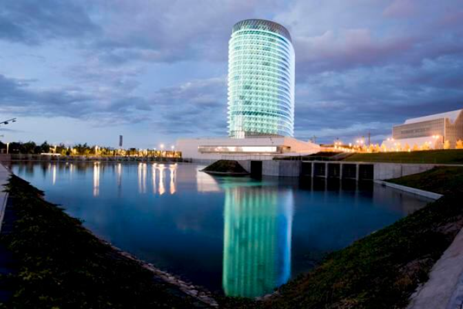 Últimas visitas a la Torre del Agua antes de su transformación en el Faro de la Logística - La Rebotica (05/12/2025)