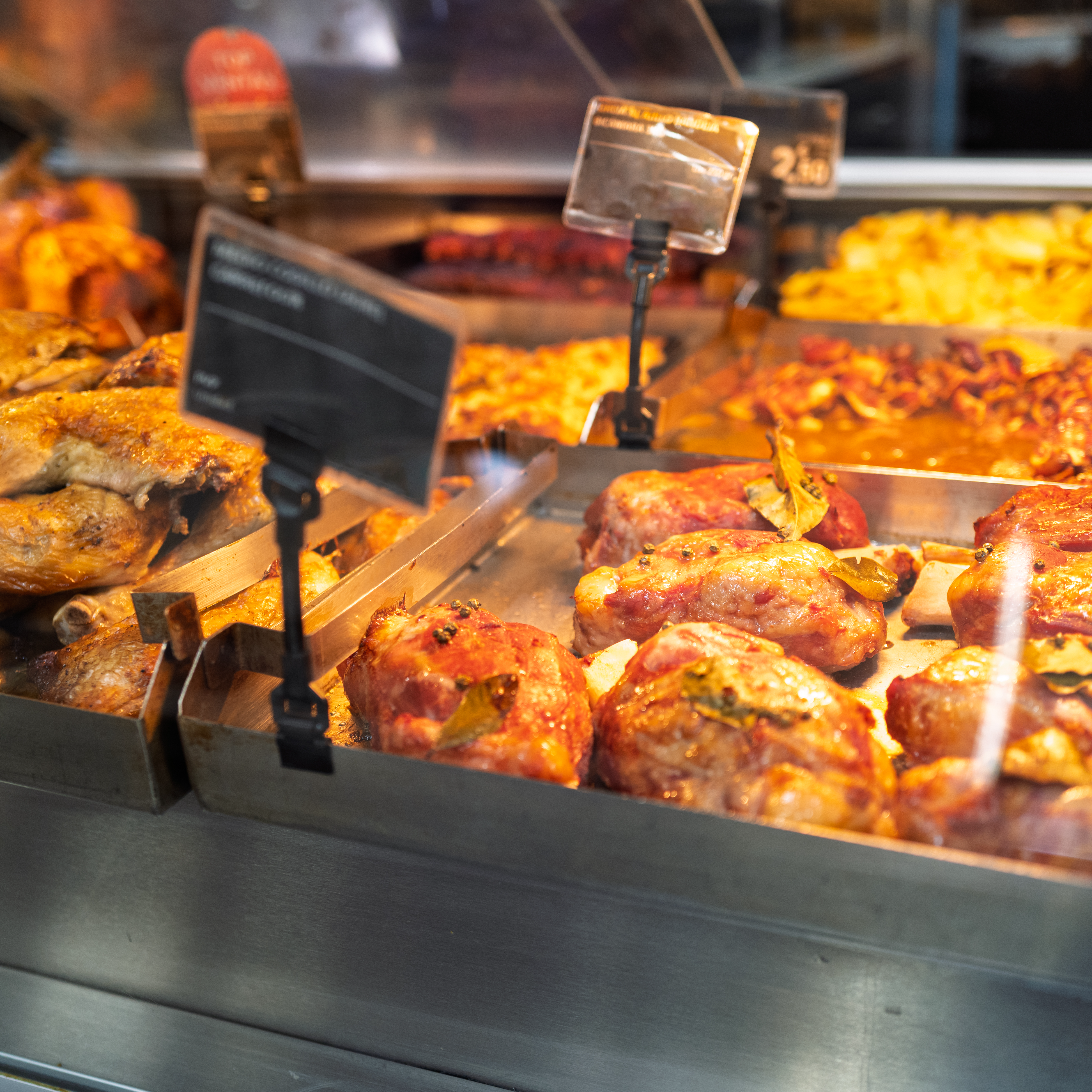 El secretario general de hostelería se pronuncia sobre las comidas preparadas de los supermercados: "Hay que cumplir las mismas normativas"