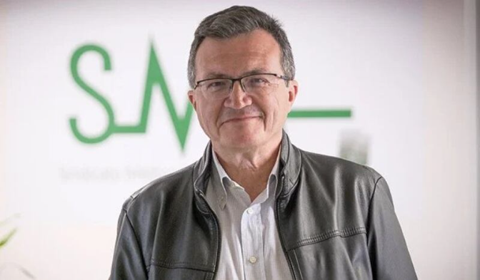 Rafael Ojeda, presidente del SMA: "Este primer día el seguimiento ha sido del 90% de los médicos que no son servicios mínimos" Rafael Ojeda, presidente del SMA: "Este primer día el seguimiento ha sido del 90% de los médicos que no son servicios mínimos"