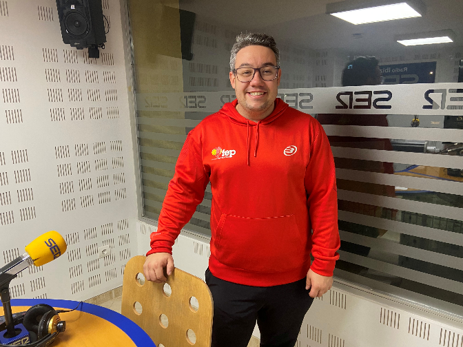 'Grok', la inteligencia artificial de 'X' con la que puedes crear contenidos y echarte unas risas 'Grok', la inteligencia artificial de 'X' con la que puedes crear contenidos y echarte unas risas