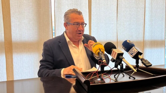 Toni Pérez, alcalde de Benidorm, sobre el comercio local y la ZBE