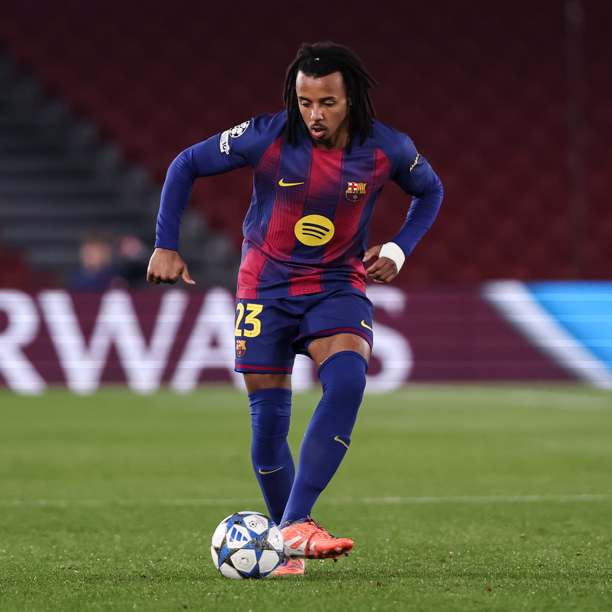 UEFA Champions League | FC Barcelona 1-1 Eintracht Frankfurt | Gol de Jules Koundé UEFA Champions League | FC Barcelona 1-1 Eintracht Frankfurt | Gol de Jules Koundé