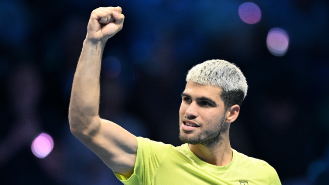 Carlos Alcaraz repasa su temporada este 2025 y celebra acabar número 1 del mundo