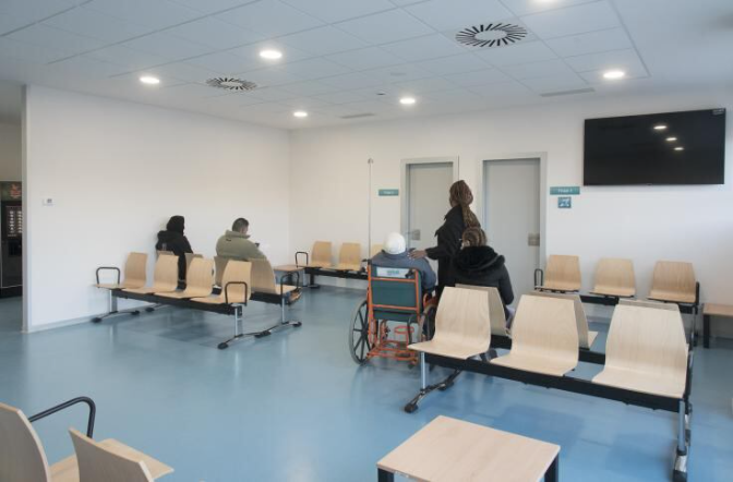 El vicesecretario del sindicato y médico de urgencias del hospital San Jorge, Manuel Muñoz, en Hoy por Hoy Huesca