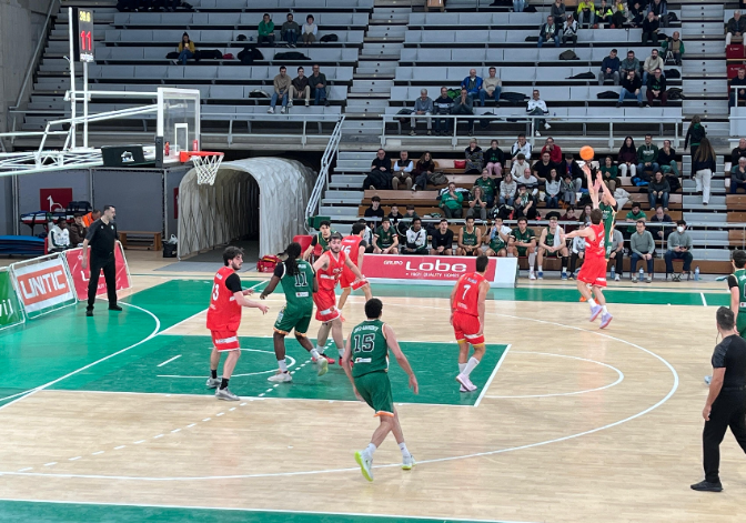 Rafa Sanz contento por la victoria del Peñas ante CBZ Rafa Sanz contento por la victoria del Peñas ante CBZ