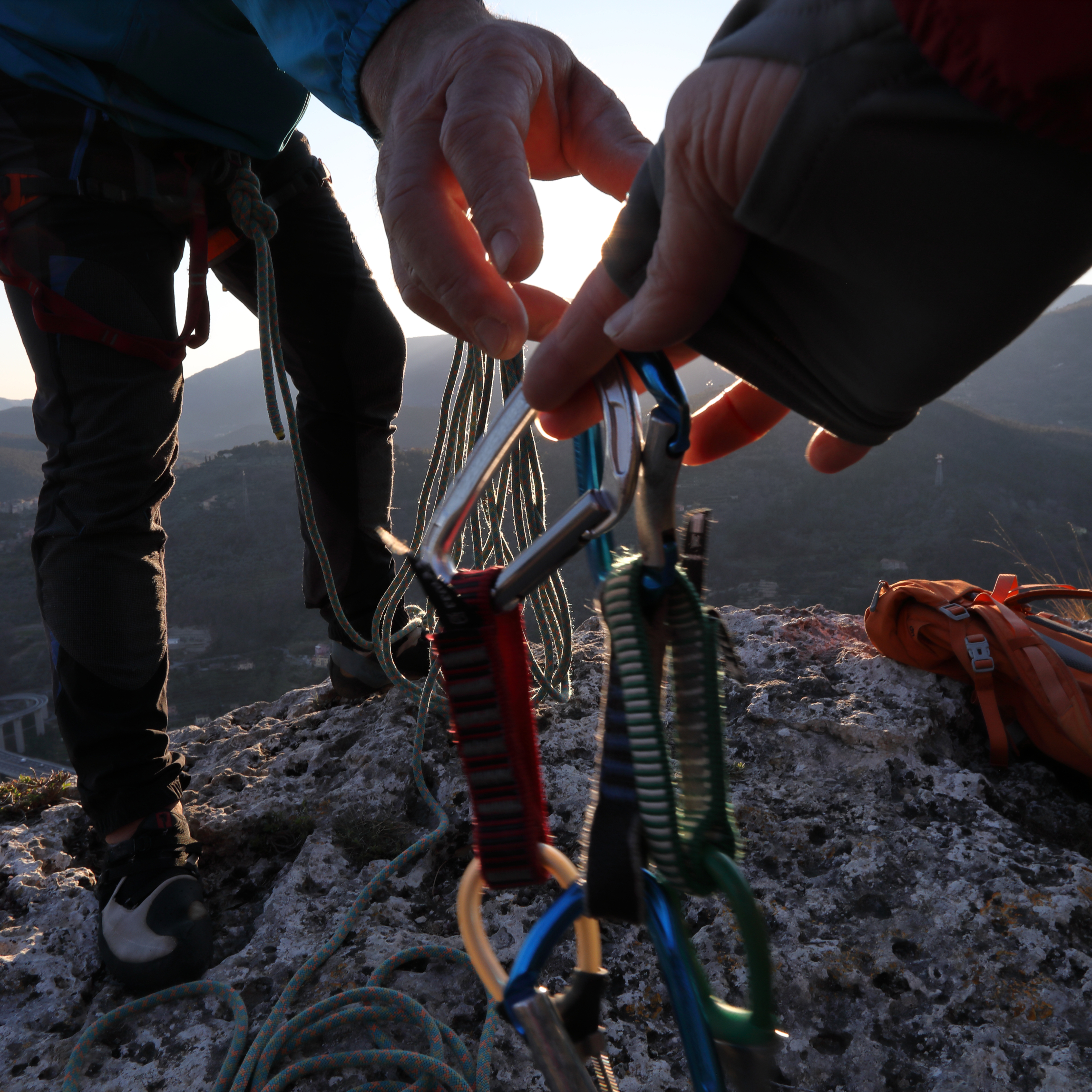 "Empezamos a estar un poco desbordados": la leyenda española del alpinismo explica por qué deberíamos dejar de ser tan aventureros