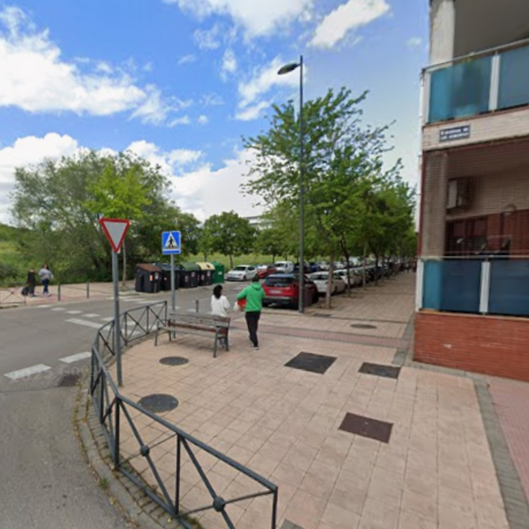 Ángeles García, edil de Educación de Getafe, repasa los plazos necesarios para un IES en Buenavista Ángeles García, edil de Educación de Getafe, repasa los plazos necesarios para un IES en Buenavista