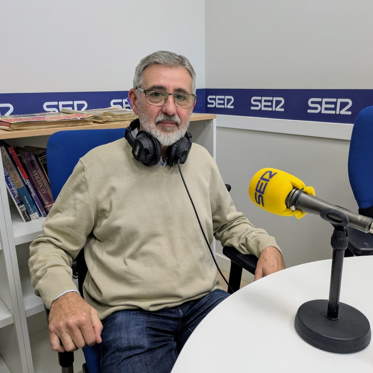 Hablamos con Antonio de Haro, el maestro belenista que ha llevado la Antigua Roma al Convento de Vera con un impresionante Belén Monumental del que nos cuenta sus detalles e inspiración Hablamos con Antonio de Haro, el maestro belenista que ha llevado la Antigua Roma al Convento de Vera con un impresionante Belén Monumental del que nos cuenta sus detalles e inspiración