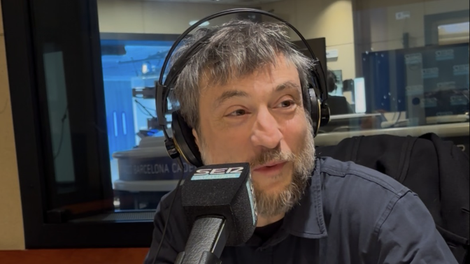 ENTREVISTA. Raül Refree ENTREVISTA. Raül Refree