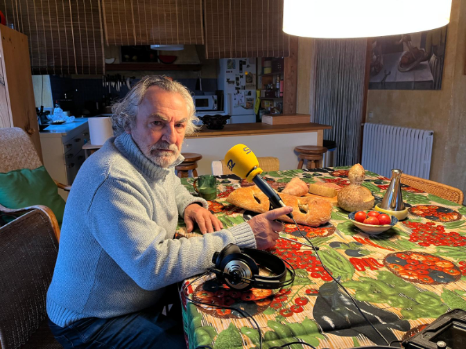 Desayunando con... Antxón Gómez. Director artístico de cine gracias a una tortilla de patatas Desayunando con... Antxón Gómez. Director artístico de cine gracias a una tortilla de patatas