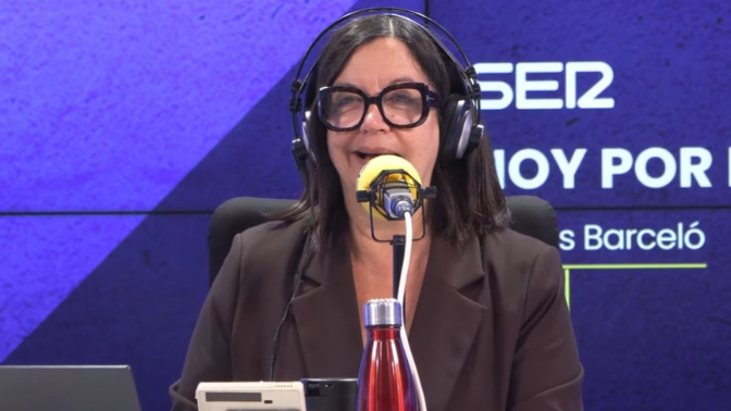 Fue la primera mujer en España en servir gasolina en una estación de servicio y gracias a dejar el trabajo conoció al amor de su vida Fue la primera mujer en España en servir gasolina en una estación de servicio y gracias a dejar el trabajo conoció al amor de su vida