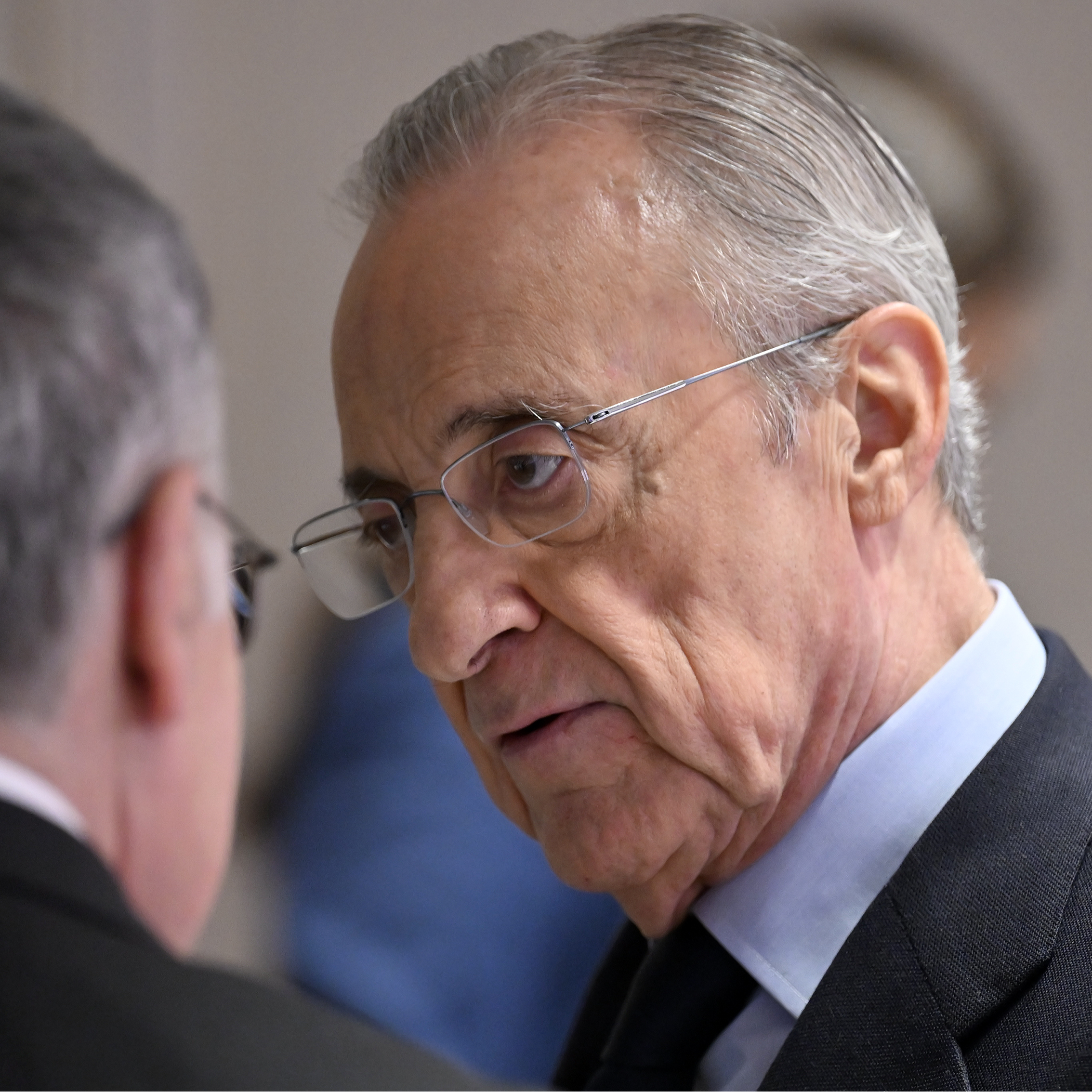 El Sanedrín | "El caso Negreira es injustificable, pero el llanto arbitral continuo es cansino y perjudicial para el Real Madrid" El Sanedrín | "El caso Negreira es injustificable, pero el llanto arbitral continuo es cansino y perjudicial para el Real Madrid"