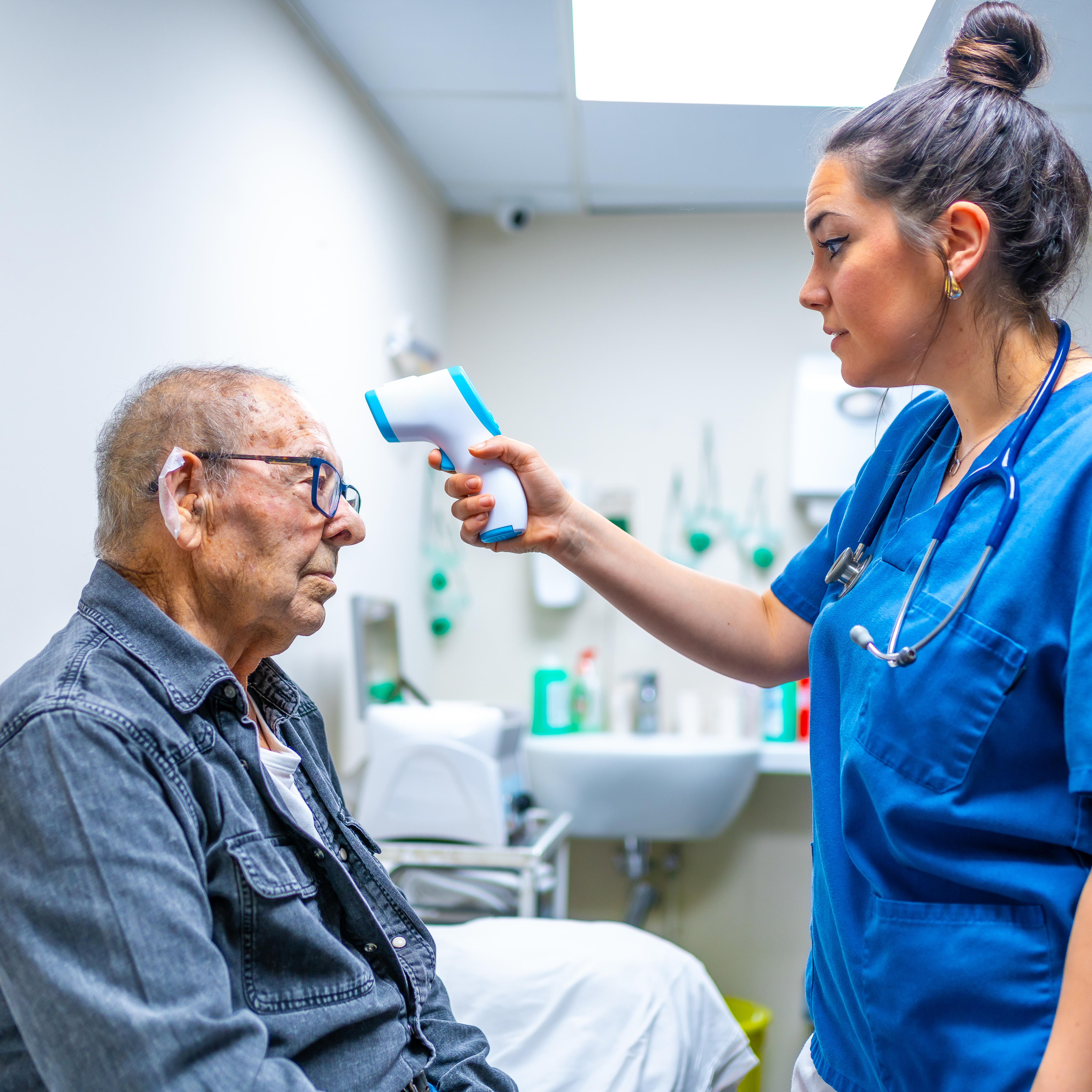 Entrevistamos al geriatra Fran Soria para hablar de gripe y resfriado