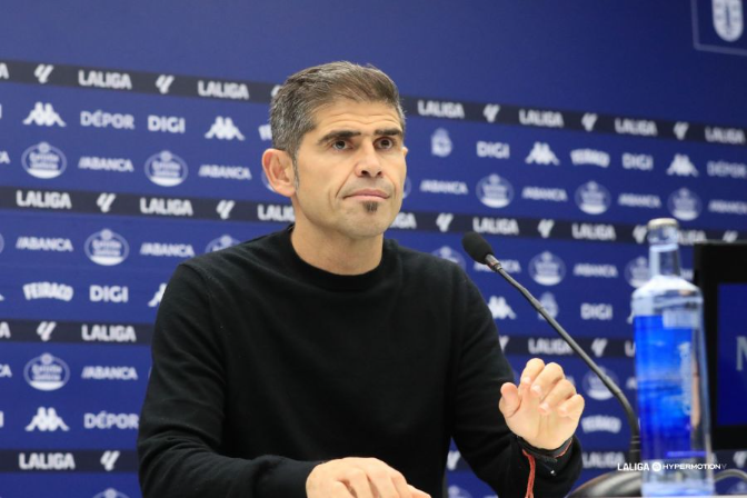 El entrenador del Deportivo de La Coruña, cansado de los insultos: "Alguien tendrá que levantar la voz y decir basta"