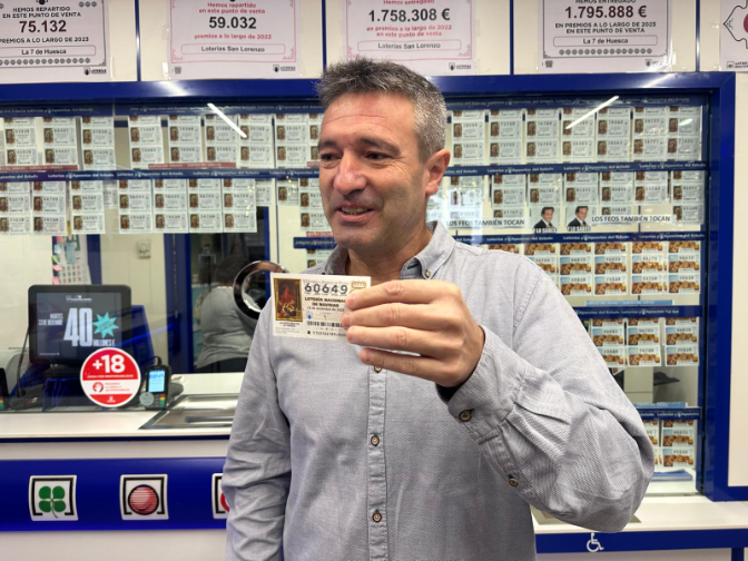 Fernando Alagón, loterio de la administración 7 de Huesca