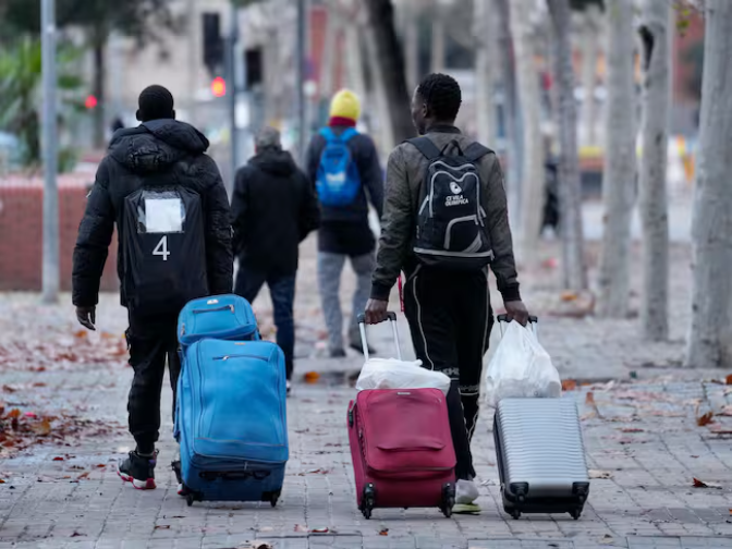 La veïna de Badalona que ha acollit a casa dos migrants desallotjats de l'institut B9
