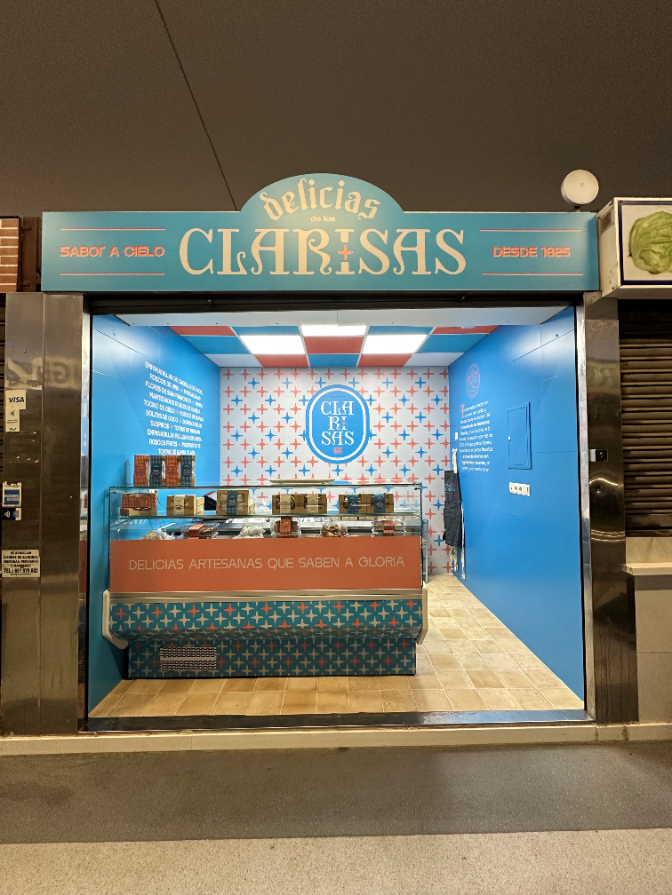 Las Clarisas de la Trinidad salen del torno y llegan al Mercado de Huelin con su nueva repostería artesana