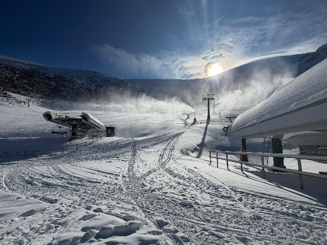 La estación de esquí de Valdezcaray arranca la temporada con más de 6.400 visitantes en su primer fin de semana (29/12/2025)