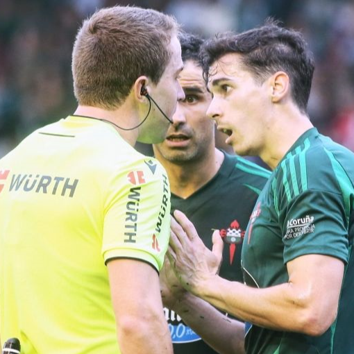 Imagen de La Lupa de Erik Vegas: Sesma Espinosa, árbitro del Eibar - Racing