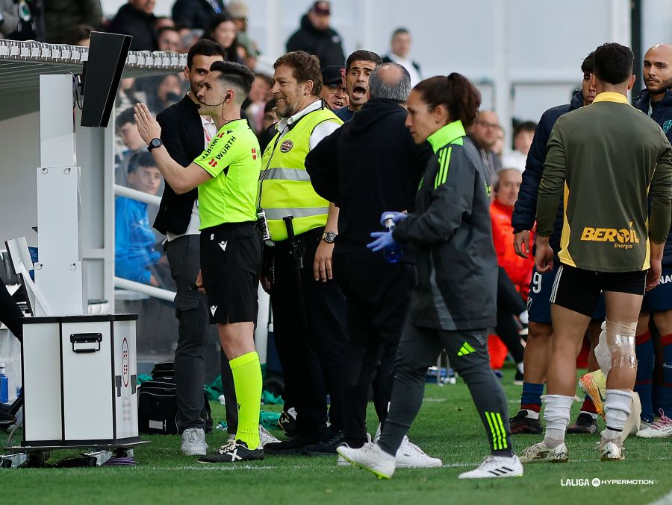 Imagen de La tertulia de SER Deportivos Huesca analizaba la derrota de la SD Huesca y el fin de semana deportivo