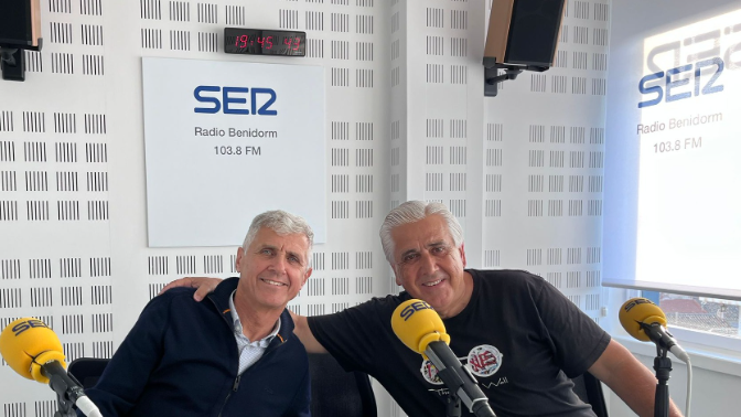 Imagen de La tertulia: apagón, nuevo papa, Camps y Mazón