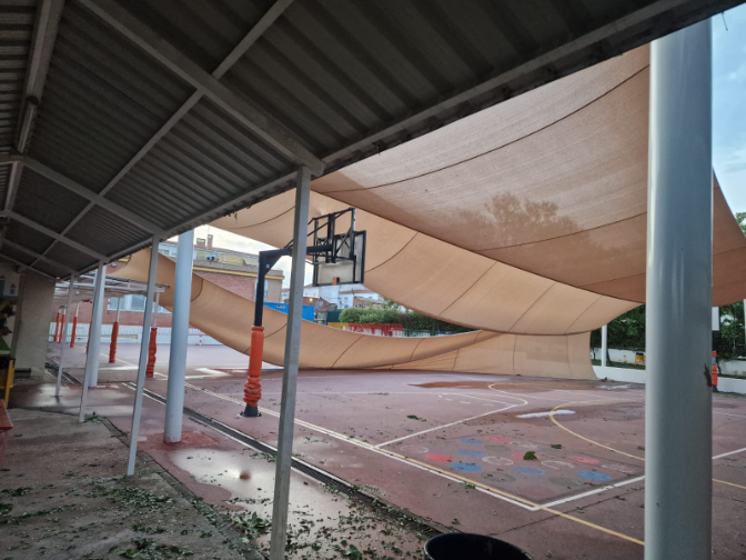 Imagen de María Luisa Castro, alcaldesa de Valdeavero, sobre las inundaciones