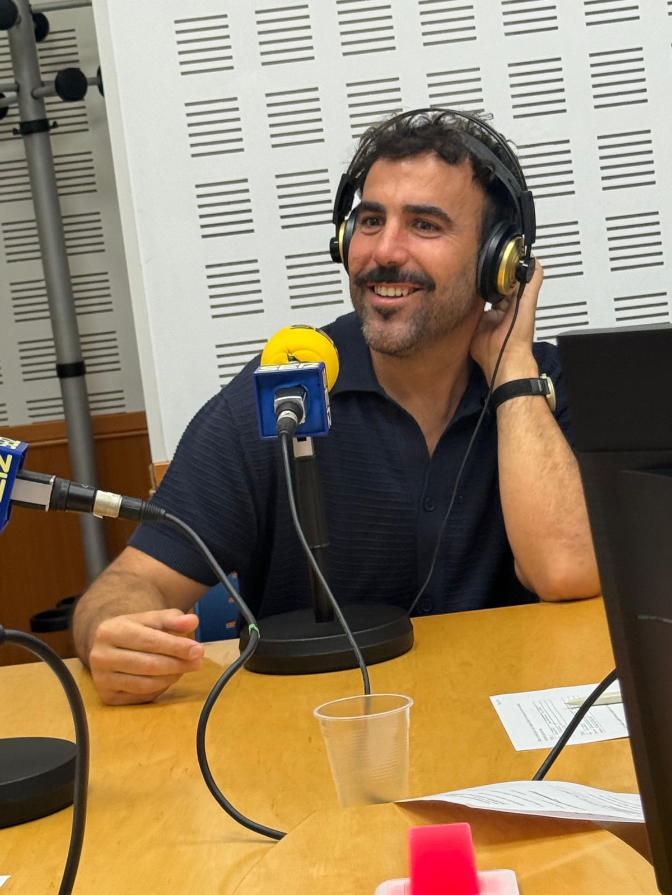 Imagen de Entrevista a Manu Berrmejo y a Cris del dúo Tirana en Hoy por Hoy Córdoba. Actuaciones en Planneo al Fresco, Electrónica con Raíces