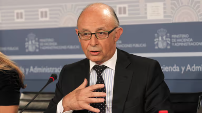 Imagen de La trama de Montoro en Hacienda rebajó un 85% los impuestos a las empresas implicadas