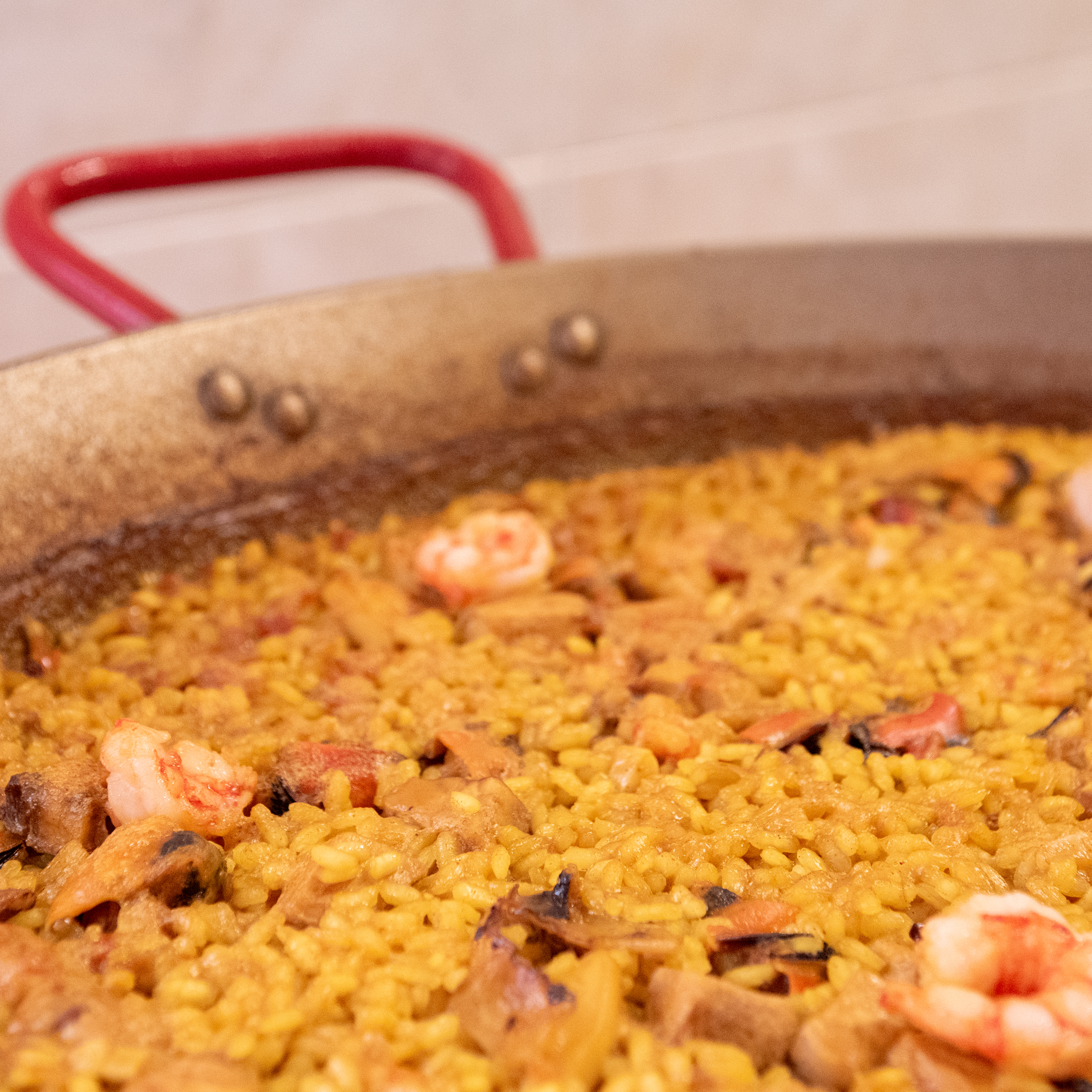 Imagen de El ingrediente perdido de la paella original que a día de hoy generaría una gran controversia: 