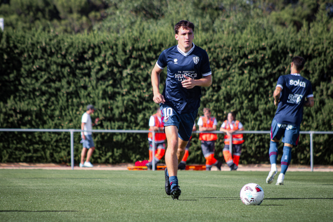 Imagen de Iker Kortajarena habla de la pretemporada de la SD Huesca y el amistoso ante Osasuna