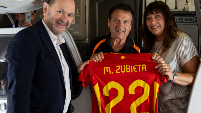 Imagen de El bonito homenaje que llevó a la SD Gernika a estar presente en la final de la Eurocopa