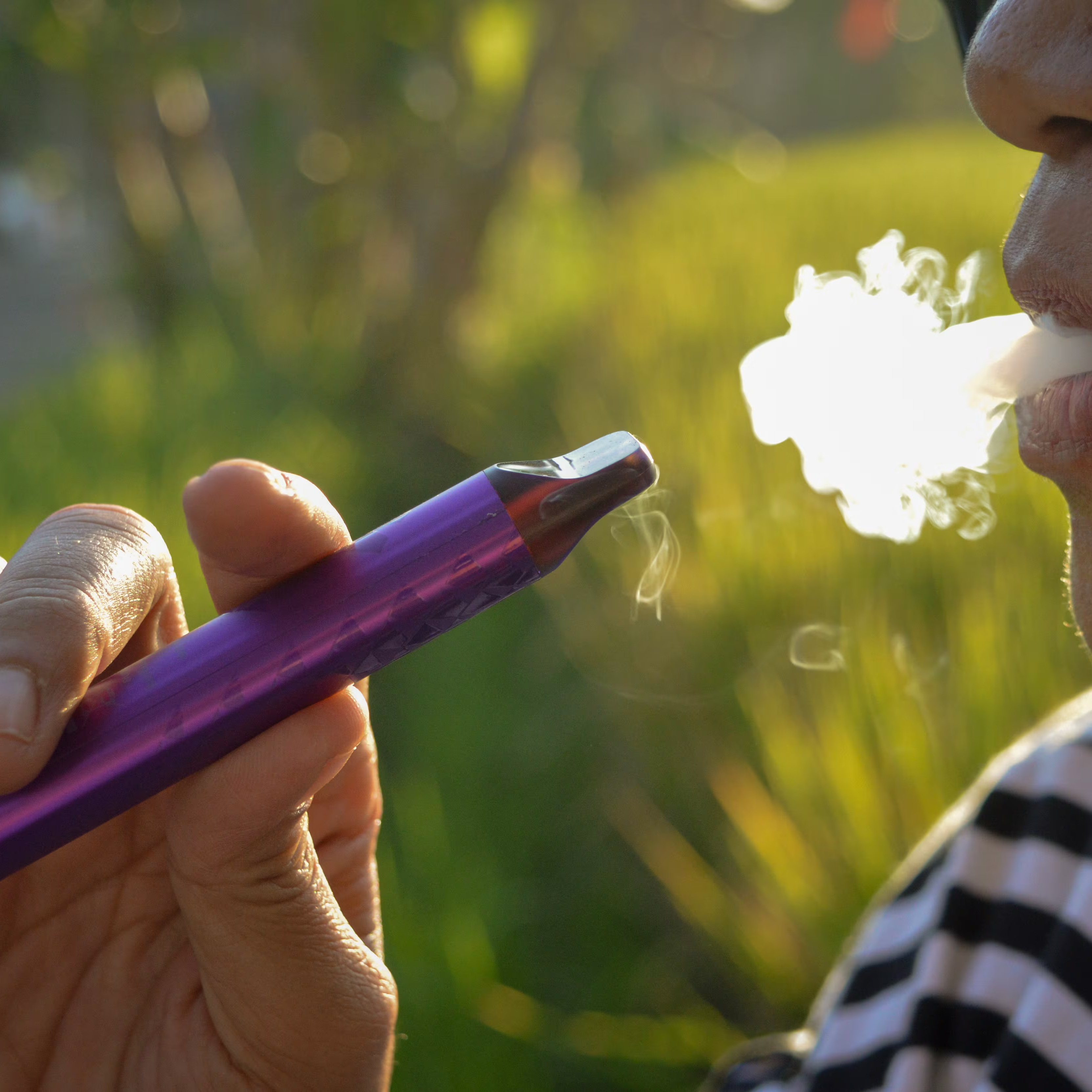 Imagen de Nuevas formas de consumo: los cigarrillos electrónicos y las bebidas energéticas