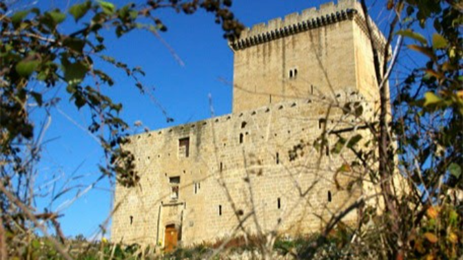 Imagen de Rutas de castillos y torres por el paisaje salinero de Añana.