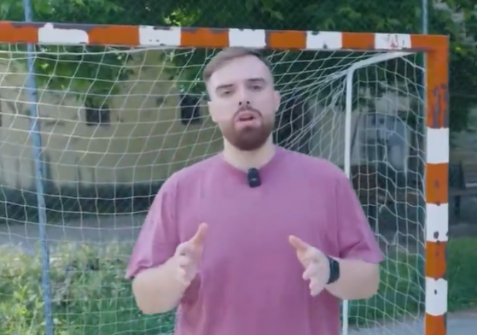 Imagen de Ronin FC a Quarta Catalana: un club 'a cop de talonari' enmig del futbol modest
