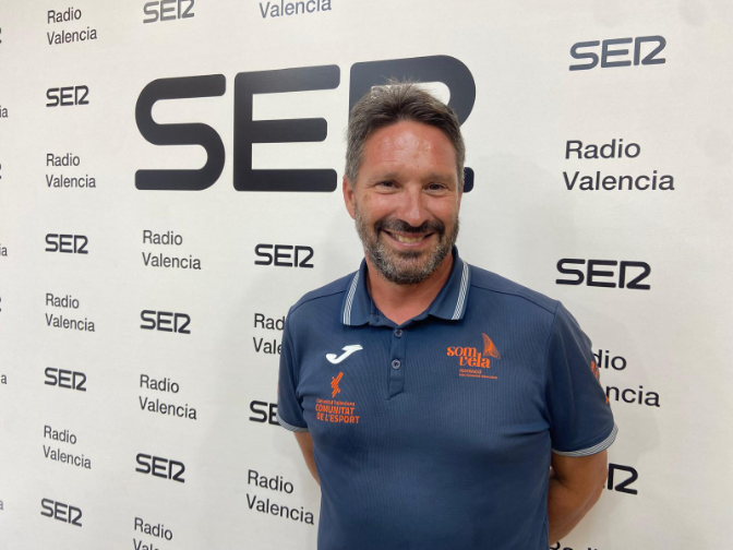 Imagen de Entrevista con Luis Faguás, director de la Escuela de Vela de la CV