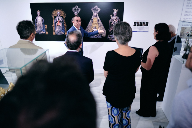 Imagen de El Archivo Municipal acoge la  exposición ‘Regina et Patrona. La imagen icónica de Santa María de la Victoria’
