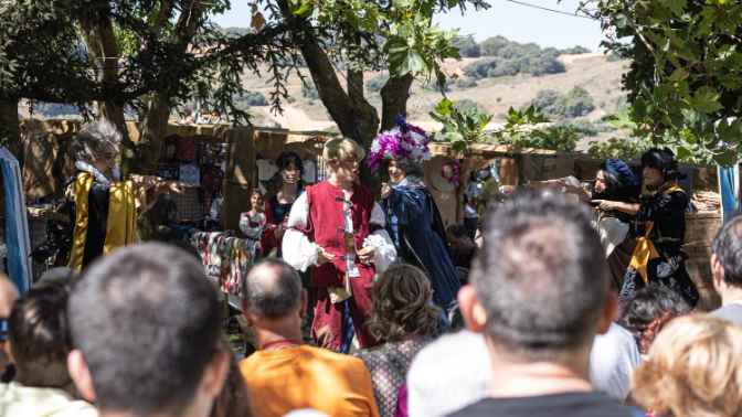 Imagen de Ventosa recuerda su pasado y homenajea a sus tratantes en una nueva edición del 'Mercado del Trato'