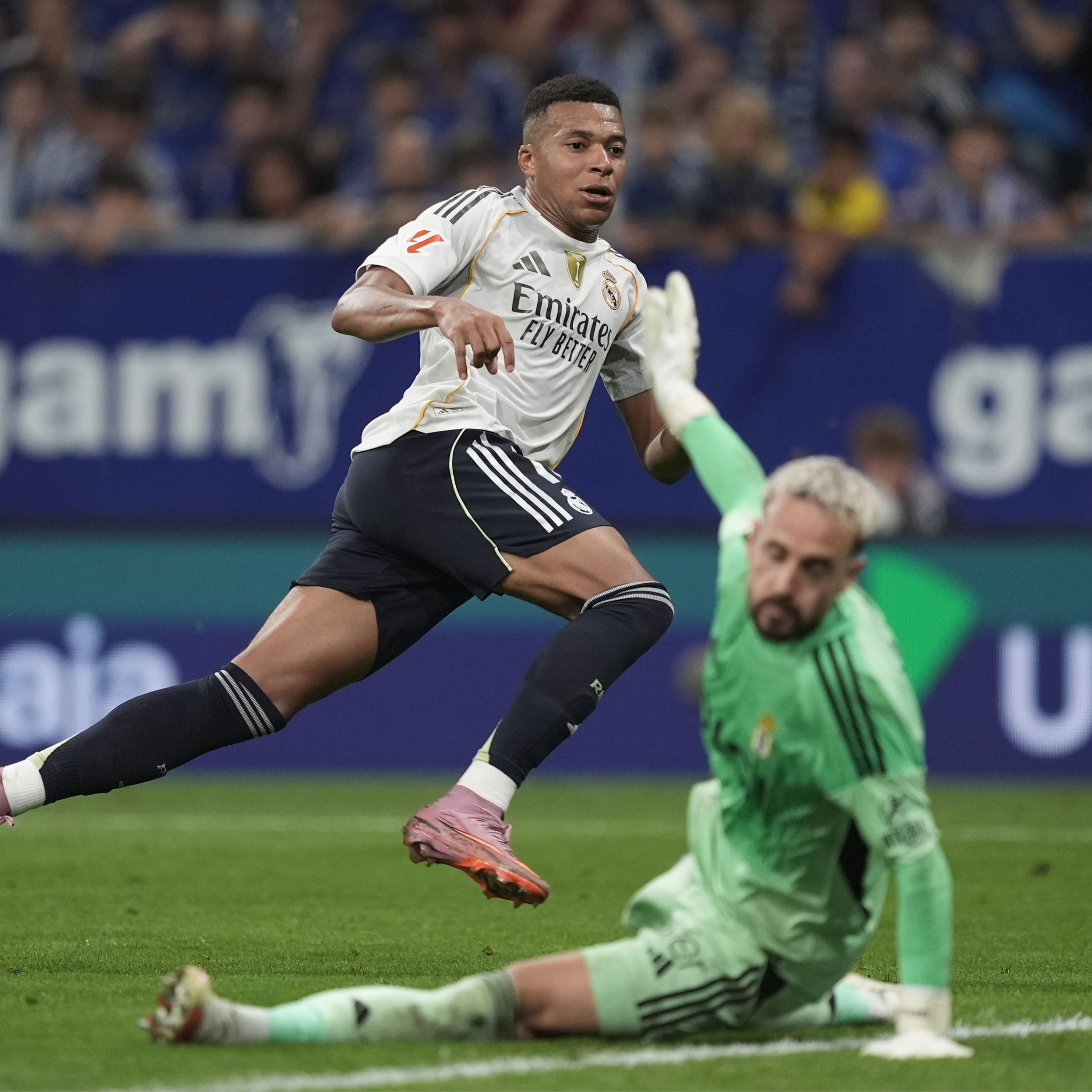 Imagen de Los goles del Real Oviedo 0 - 3 Real Madrid | Plácida noche de Mbappé y Vinicius