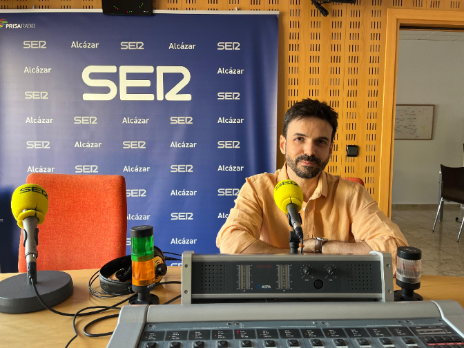 Imagen de Hugo de la Riva, pregonero de la Feria de Alcázar 2025