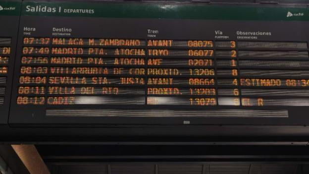 Hablamos con Rafa y Sergio, dos usuarios de los trenes Avant entre Córdoba y Sevilla sobre los retrasos y las incidencias que soportan
