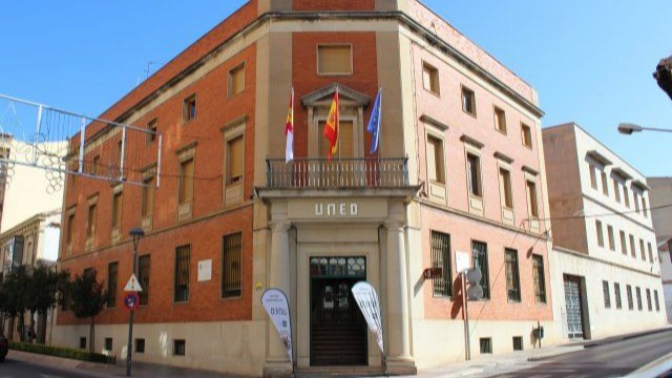 Imagen de La Uned incorpora este año los dobles grados de Ciencias Políticas y Sociología, y Derecho y Trabajo Social