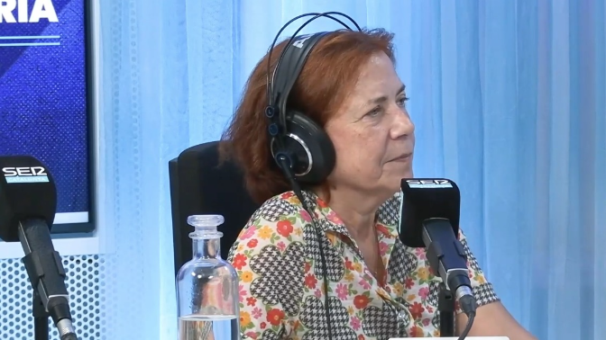 Carmen Domingo: "El mal feminisme no existeix, sinó gent que diu que és feminista, però en realitat no ho és"